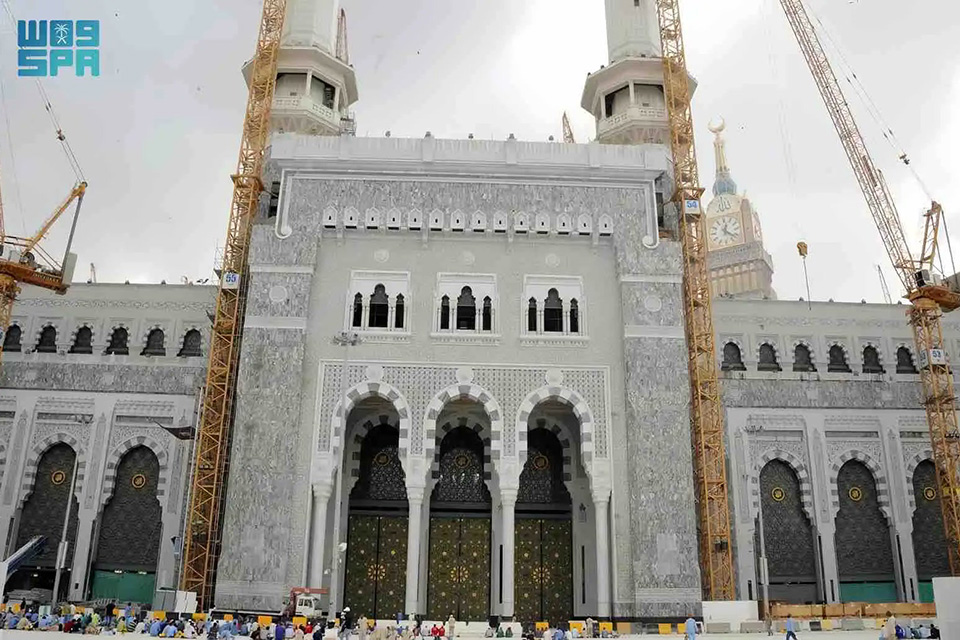 King Abdullah Gate Grand Mosque’s Tallest and World’s Largest Gate